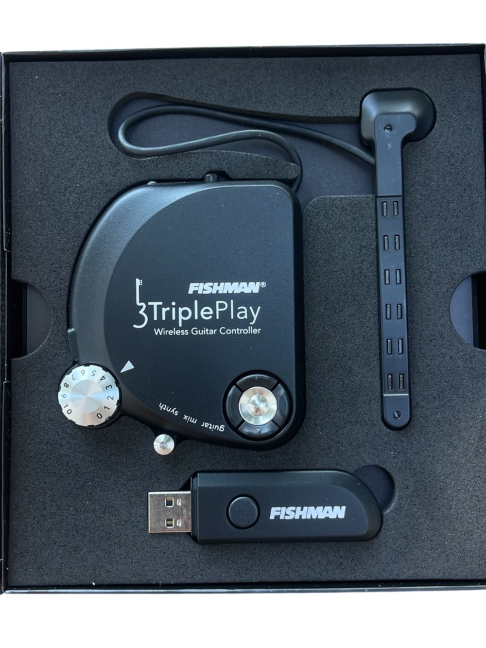 FISHMAN TriplePlay Wireless Guitar MIDI Controller - Black